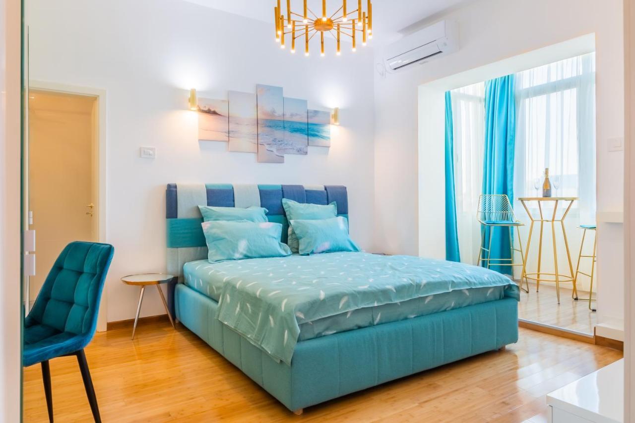 New Studio Carturesti - City Center Bukurešť Exteriér fotografie