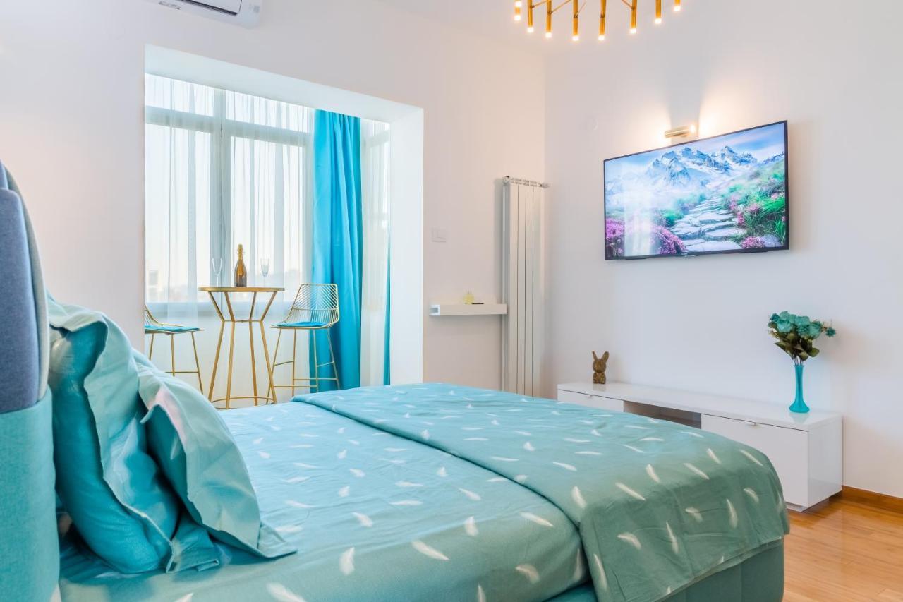 New Studio Carturesti - City Center Bukurešť Exteriér fotografie